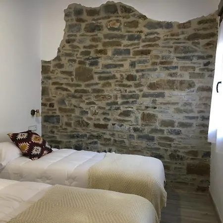 Bajo Pena Sanlorien El Pueyo de Araguás