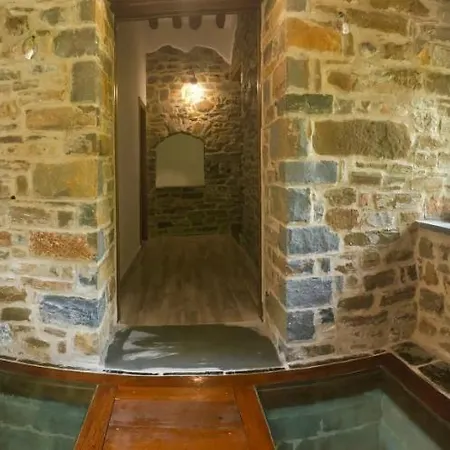 Bajo Pena Sanlorien * El Pueyo de Araguás