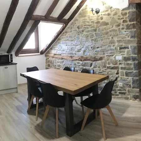 Bajo Pena Sanlorien El Pueyo de Araguás