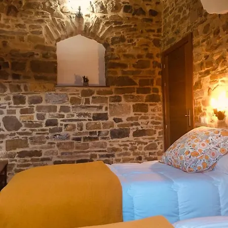 Bajo Pena Sanlorien Apartment El Pueyo de Araguas