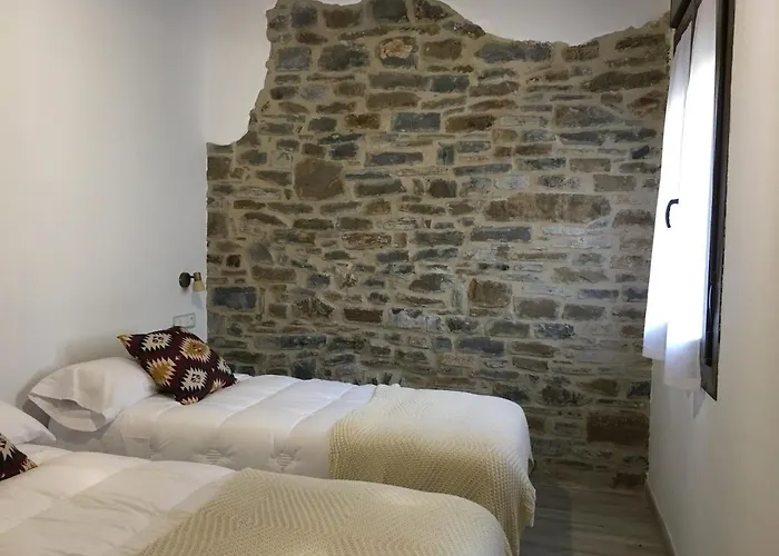 Bajo Pena Sanlorien El Pueyo de Araguás