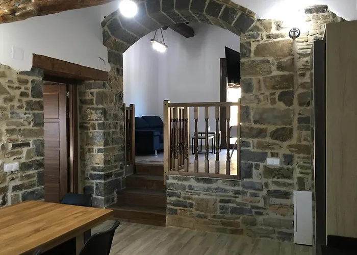 Bajo Pena Sanlorien Apartment El Pueyo de Araguas