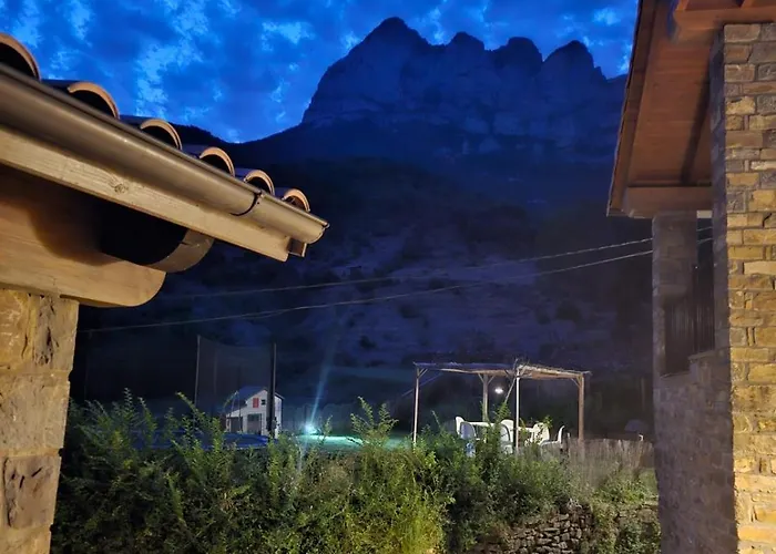 Lägenhet Bajo Pena Sanlorien El Pueyo de Araguás