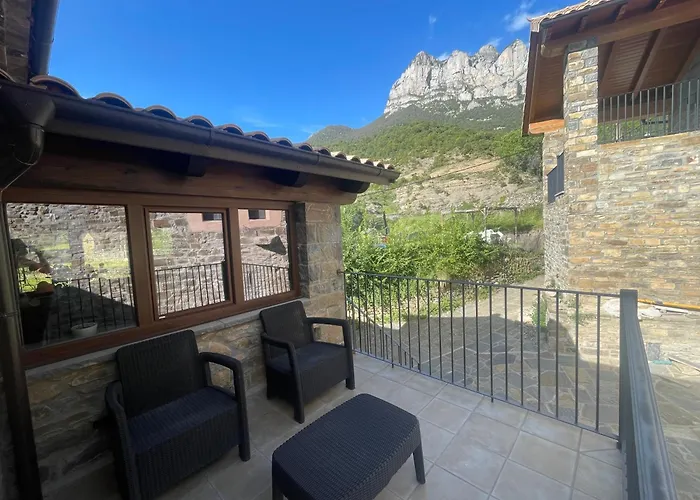 Bajo Pena Sanlorien *